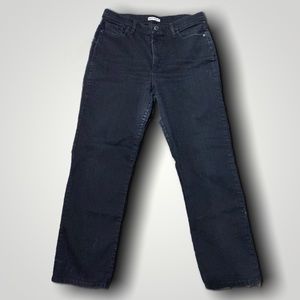 LEE CLASSIC FIT STRAIGHT LEG JEANS